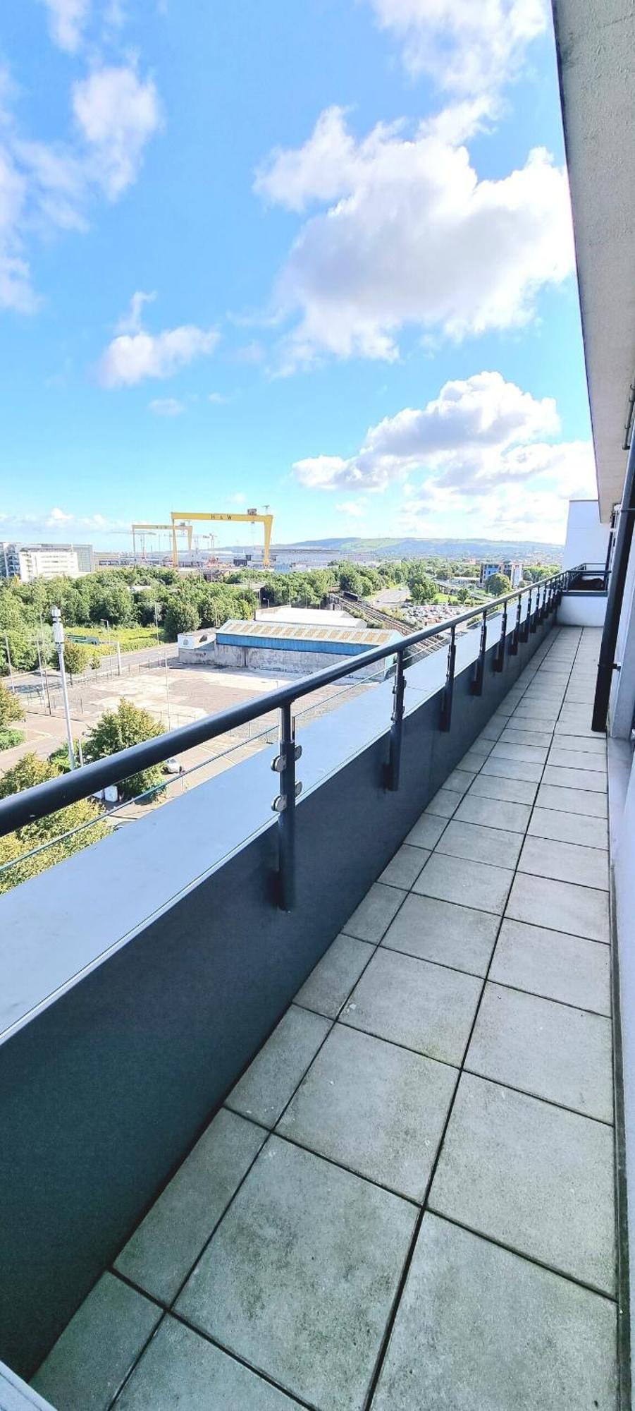 Sandford Penthouse Apartment *